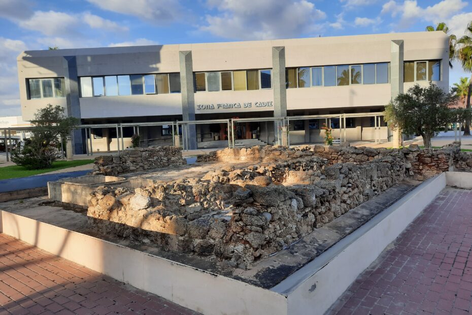 El Consorcio de la Zona Franca de Cádiz ahorra 6,4 millones de euros