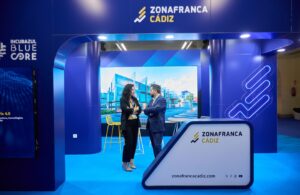 El delegado Fran González y la alcaldesa de Almería en Blue Zone Forum